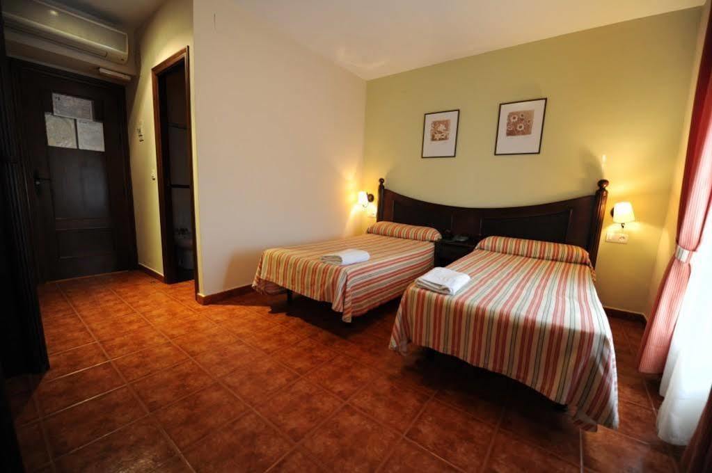 Hotel Montearoma Valverde del Camino Extérieur photo
