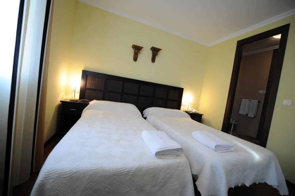 Hotel Montearoma Valverde del Camino Extérieur photo